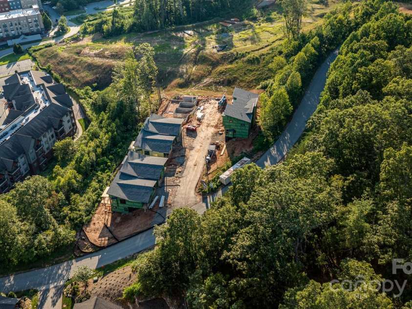 608 Storybook Villas Trail, Asheville, NC 28804.  MLS# CAR4294155, YatesRealty ID 1984. Community overhead