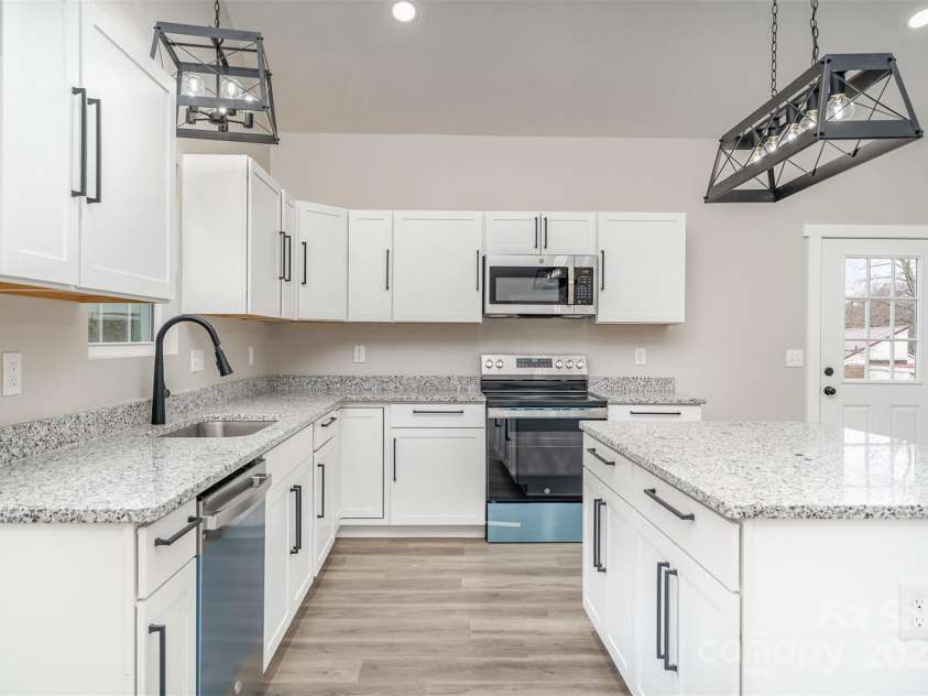 1010 Wilmouth Street, Shelby, NC 28152.  MLS# CAR4225070, YatesRealty ID 19840. 