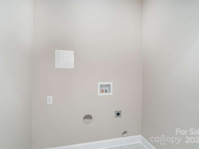 1010 Wilmouth Street, Shelby, NC 28152.  MLS# CAR4225070, YatesRealty ID 19840. 