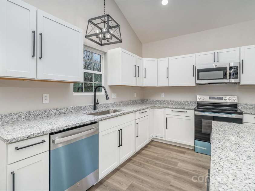 1010 Wilmouth Street, Shelby, NC 28152.  MLS# CAR4225070, YatesRealty ID 19840. Kitchen