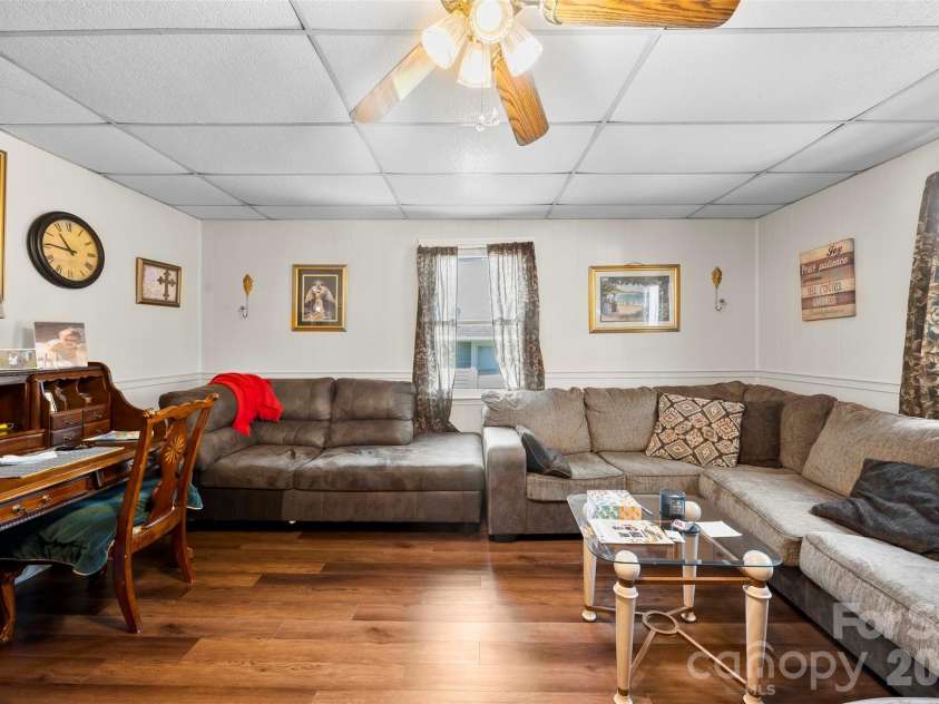 1113 4th Avenue, Gastonia, NC 28052.  MLS# CAR4377228, YatesRealty ID 19841. 