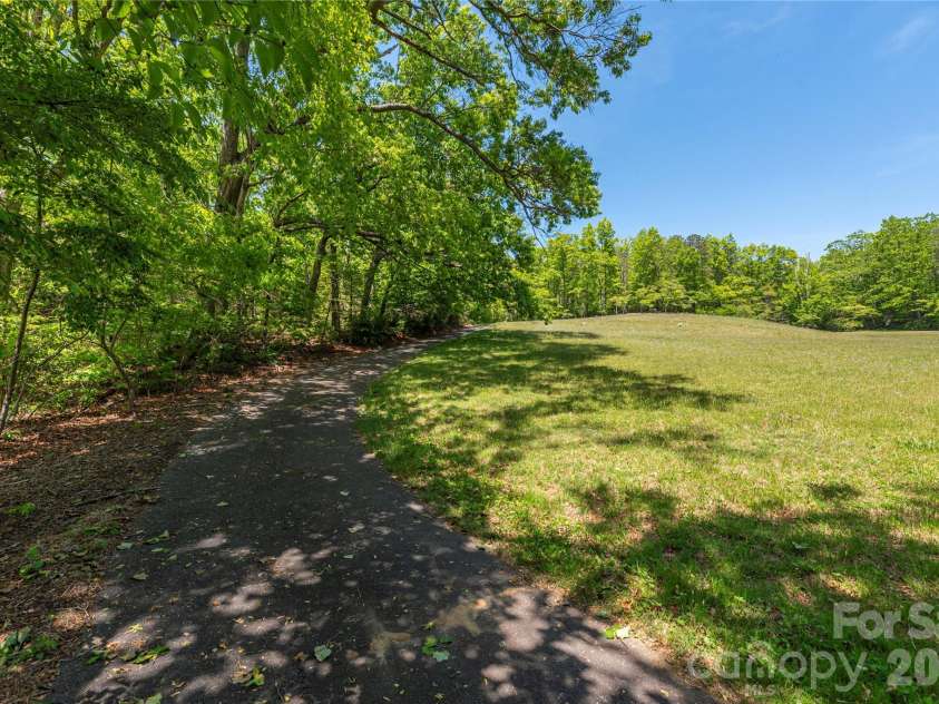 35 Grey Rock Valley, Black Mountain, NC 28711.  MLS# CAR4359846, YatesRealty ID 19842. 