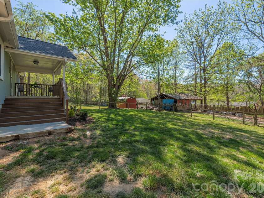 35 Grey Rock Valley, Black Mountain, NC 28711.  MLS# CAR4359846, YatesRealty ID 19842. Gorgeous mature trees 