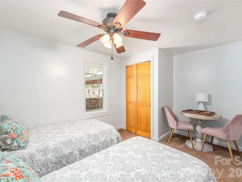 35 Grey Rock Valley, Black Mountain, NC 28711.  MLS# CAR4359846, YatesRealty ID 19842. Second bedroom 