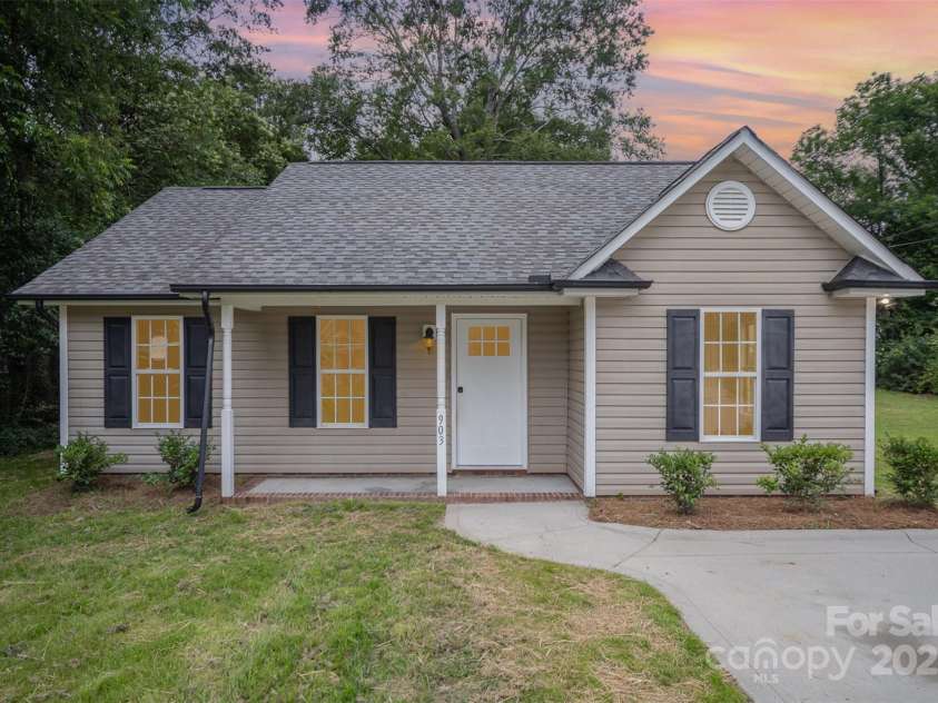 903 Brookdale Street, Kannapolis, NC 28083.  MLS# CAR4271054, YatesRealty ID 19843. Front