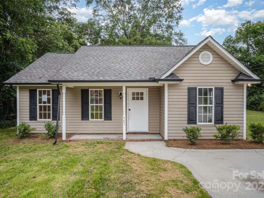 903 Brookdale Street, Kannapolis, NC 28083.  MLS# CAR4271054, YatesRealty ID 19843. Front