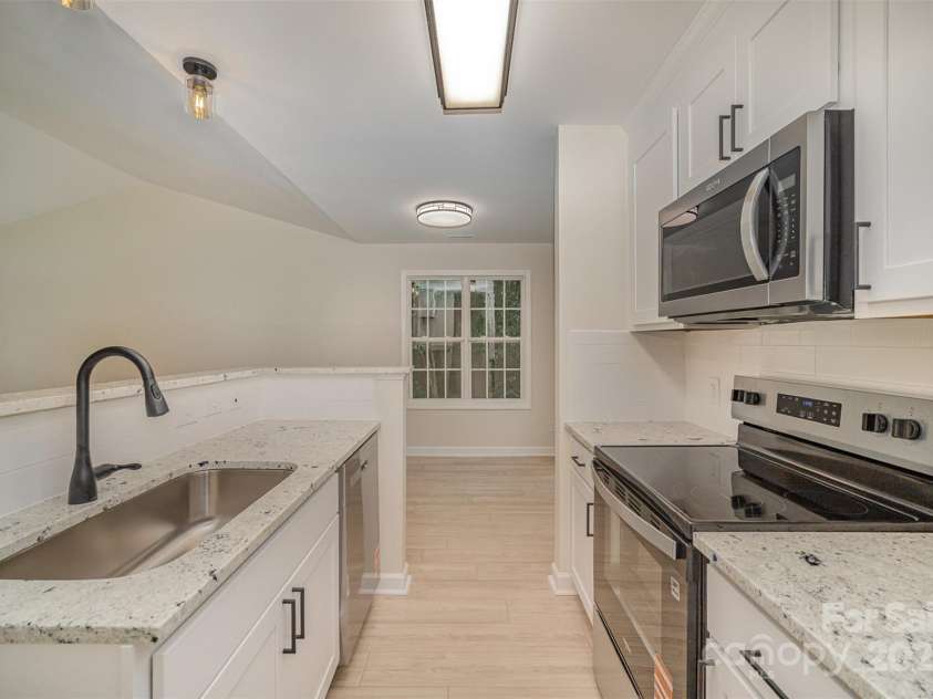 903 Brookdale Street, Kannapolis, NC 28083.  MLS# CAR4271054, YatesRealty ID 19843. Kitchen