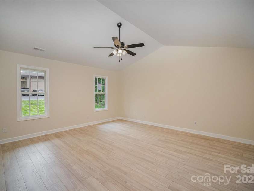 903 Brookdale Street, Kannapolis, NC 28083.  MLS# CAR4271054, YatesRealty ID 19843. Living Room