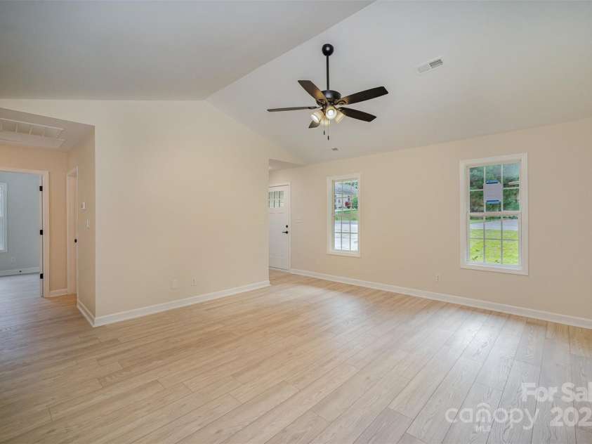 903 Brookdale Street, Kannapolis, NC 28083.  MLS# CAR4271054, YatesRealty ID 19843. Living Room