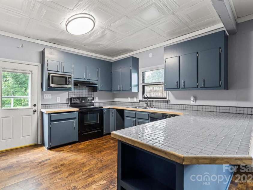 935 Church Street, Kings Mountain, NC 28086.  MLS# CAR4266013, YatesRealty ID 19847. 