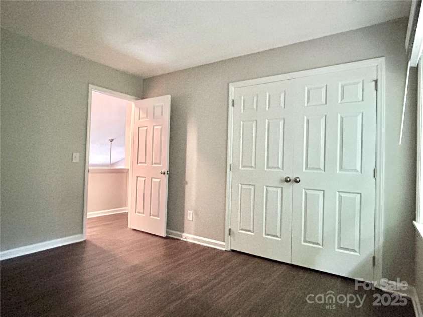 7401 Kinsmore Lane, Charlotte, NC 28269.  MLS# CAR4250625, YatesRealty ID 19848. 