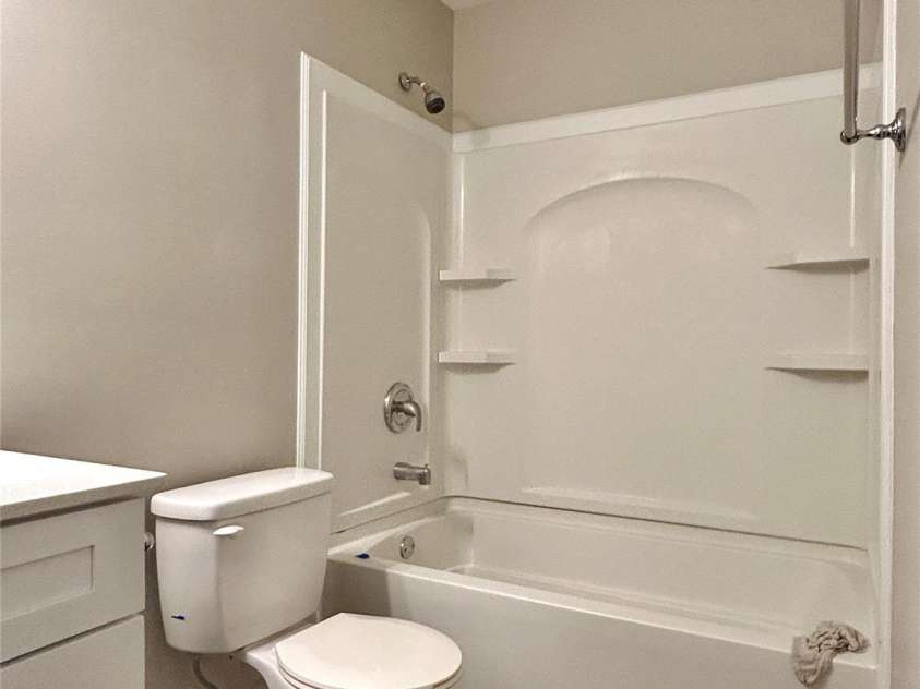7401 Kinsmore Lane, Charlotte, NC 28269.  MLS# CAR4250625, YatesRealty ID 19848. 
