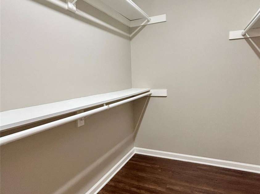 7401 Kinsmore Lane, Charlotte, NC 28269.  MLS# CAR4250625, YatesRealty ID 19848. 