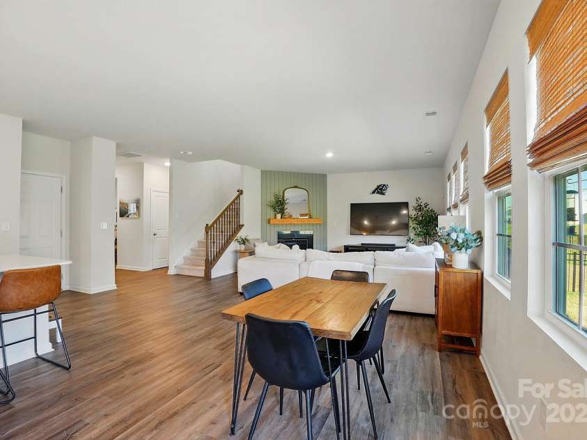 3471 Melwood Estates Drive, Denver, NC 28037.  MLS# CAR4264443, YatesRealty ID 19850. Breakfast Area