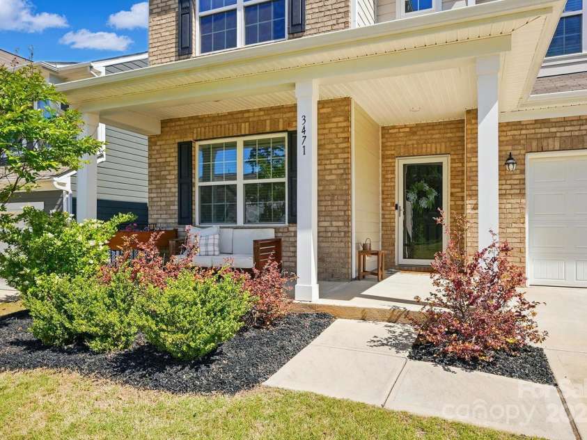3471 Melwood Estates Drive, Denver, NC 28037.  MLS# CAR4264443, YatesRealty ID 19850. Covered Front Porch