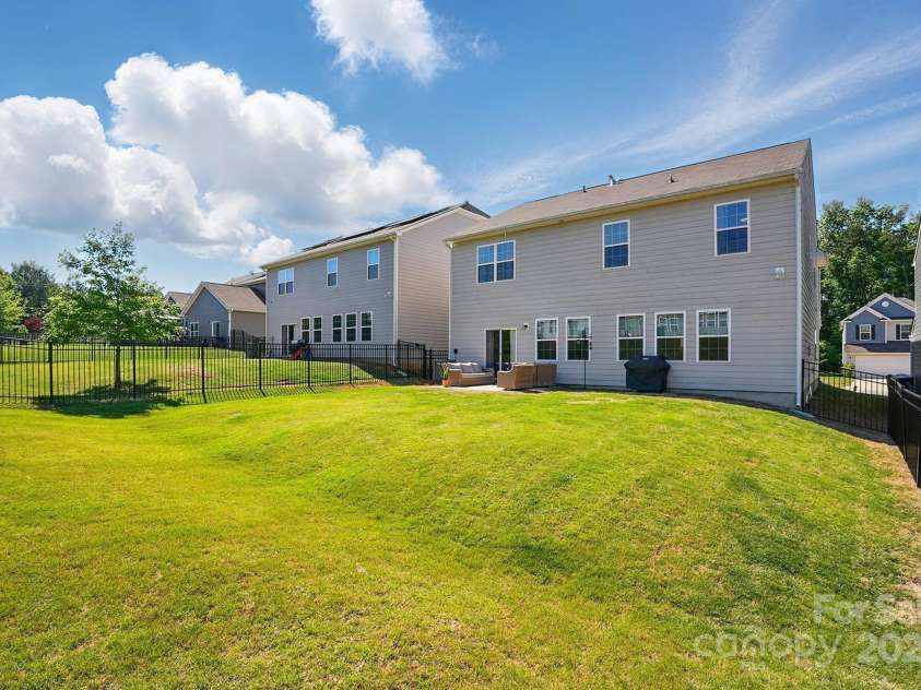 3471 Melwood Estates Drive, Denver, NC 28037.  MLS# CAR4264443, YatesRealty ID 19850. Fenced Back Yard