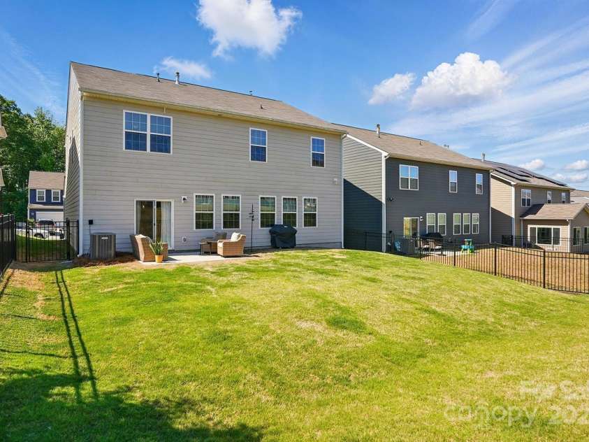 3471 Melwood Estates Drive, Denver, NC 28037.  MLS# CAR4264443, YatesRealty ID 19850. Fenced Back Yard