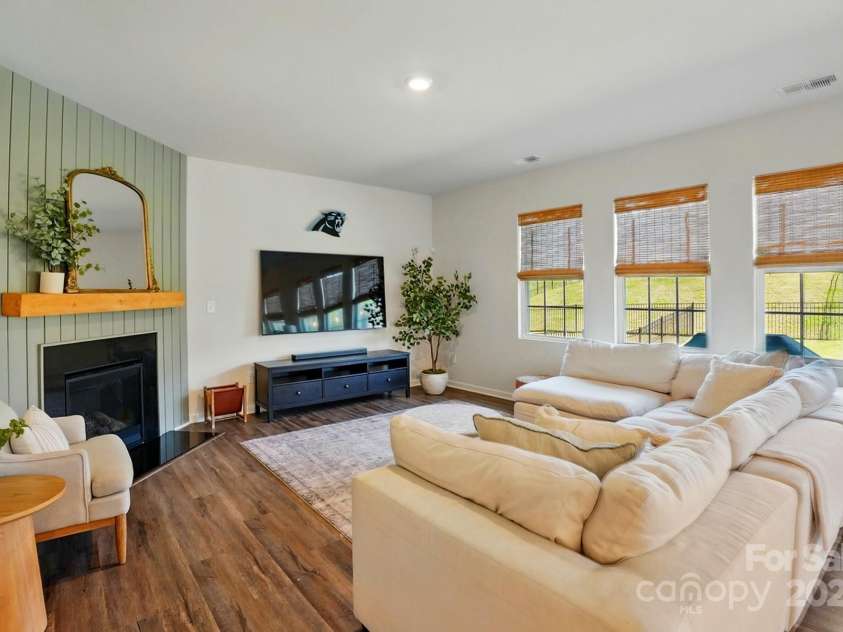 3471 Melwood Estates Drive, Denver, NC 28037.  MLS# CAR4264443, YatesRealty ID 19850. Great Room w/fireplace