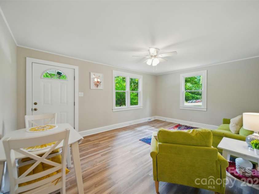 407 Cummings Street, Rock Hill, SC 29730.  MLS# CAR4269906, YatesRealty ID 19851. 