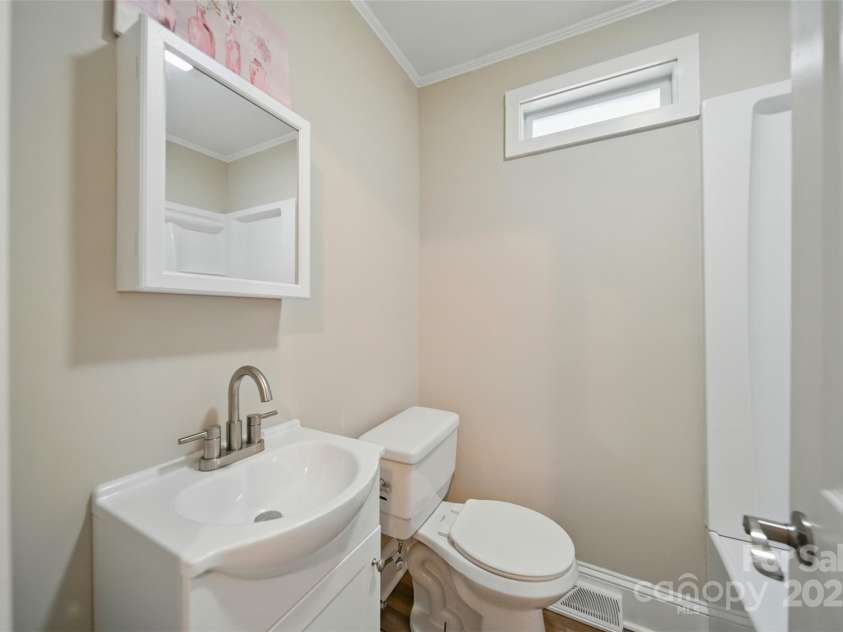 407 Cummings Street, Rock Hill, SC 29730.  MLS# CAR4269906, YatesRealty ID 19851. 