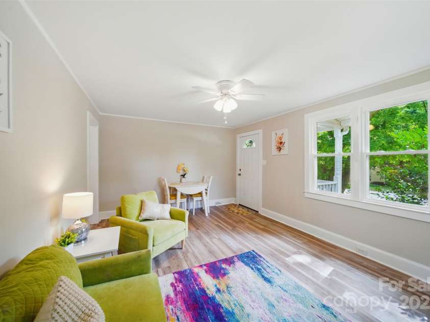 407 Cummings Street, Rock Hill, SC 29730.  MLS# CAR4269906, YatesRealty ID 19851. 