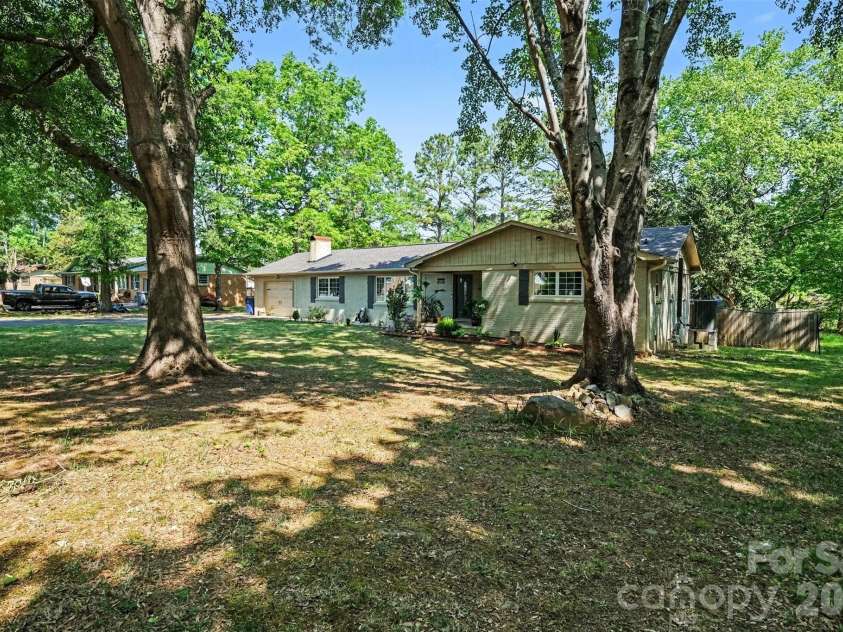 3950 Rocky River Place, Harrisburg, NC 28075.  MLS# CAR4376828, YatesRealty ID 19852. 