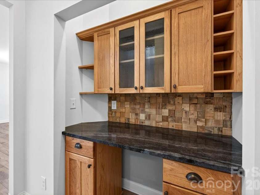 1301 Haywood Park Drive, Waxhaw, NC 28173.  MLS# CAR4298570, YatesRealty ID 19853. Customized Bar Area