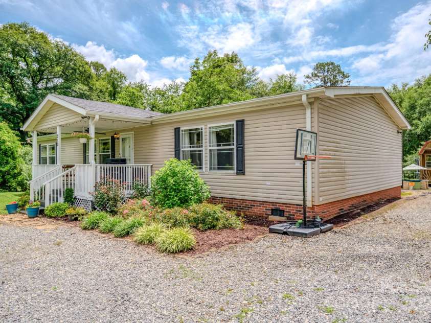 210 US 221A Highway, Forest City, NC 28043.  MLS# CAR4264127, YatesRealty ID 19853. 