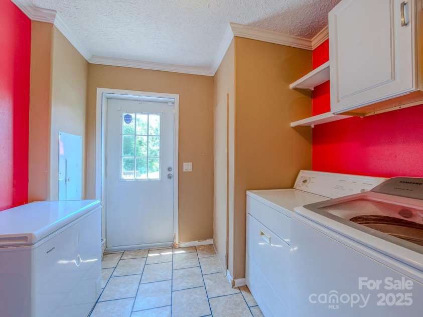 210 US 221A Highway, Forest City, NC 28043.  MLS# CAR4264127, YatesRealty ID 19853. Laundry/mud room