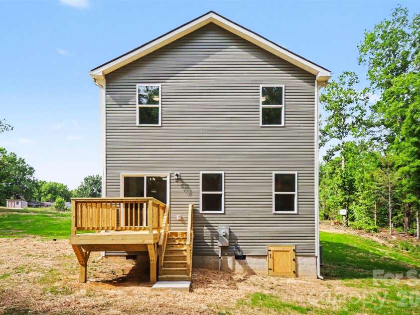 1730 BURNETTE Street, Lancaster, SC 29720.  MLS# CAR4368524, YatesRealty ID 19854. 