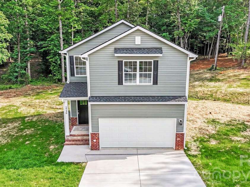 1730 BURNETTE Street, Lancaster, SC 29720.  MLS# CAR4368524, YatesRealty ID 19854. 