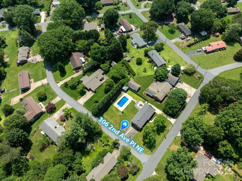 306 2nd Avenue Place, Conover, NC 28613.  MLS# CAR4270628, YatesRealty ID 19854. 