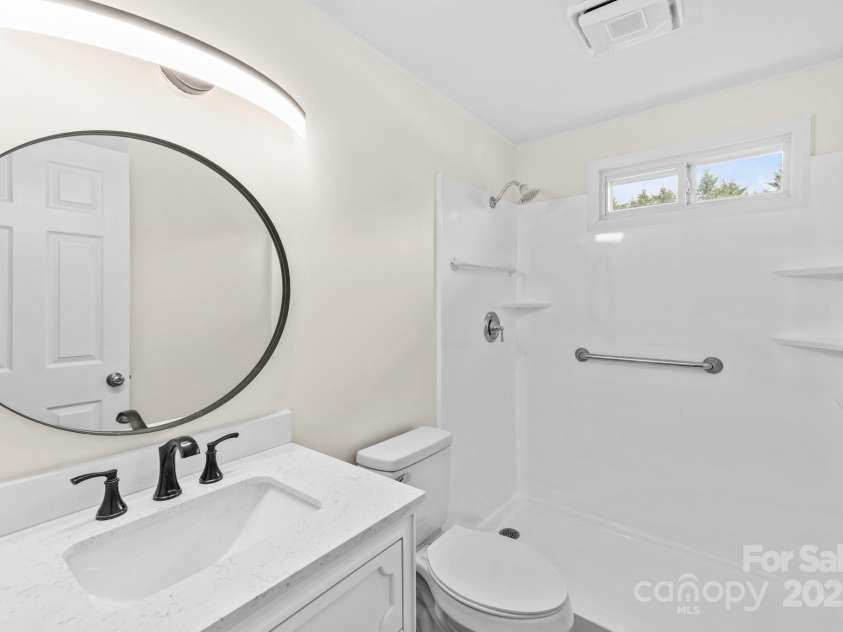 306 2nd Avenue Place, Conover, NC 28613.  MLS# CAR4270628, YatesRealty ID 19854. Full bath main floor - walk in shower