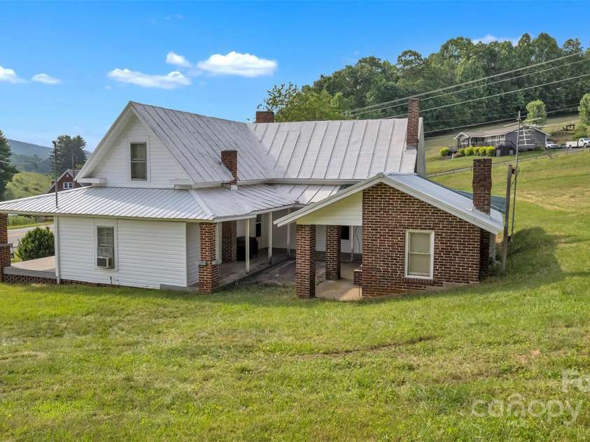 2531 NC 16 Highway, Jefferson, NC 28640.  MLS# CAR4270758, YatesRealty ID 19855. 