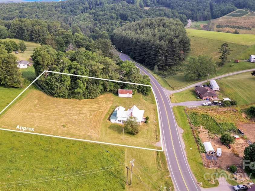 2531 NC 16 Highway, Jefferson, NC 28640.  MLS# CAR4270758, YatesRealty ID 19855. 