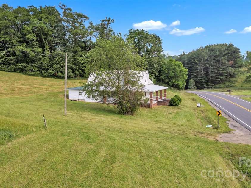 2531 NC 16 Highway, Jefferson, NC 28640.  MLS# CAR4270758, YatesRealty ID 19855. 