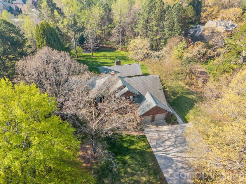 3325 Tilley Morris Road, Matthews, NC 28105.  MLS# CAR4372794, YatesRealty ID 19855. 