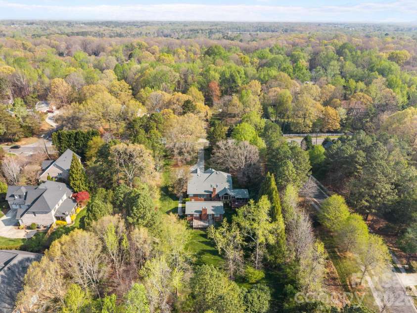3325 Tilley Morris Road, Matthews, NC 28105.  MLS# CAR4372794, YatesRealty ID 19855. 