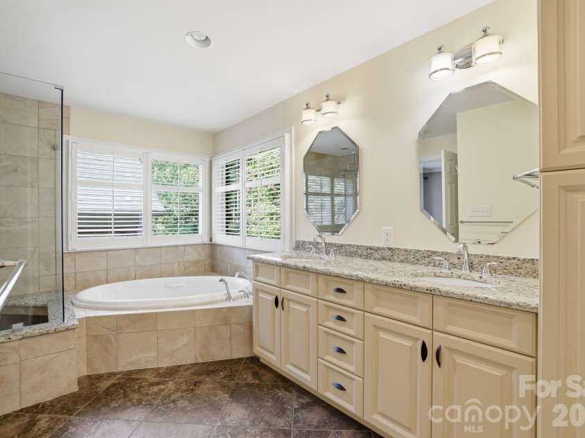 3325 Tilley Morris Road, Matthews, NC 28105.  MLS# CAR4372794, YatesRealty ID 19855. 