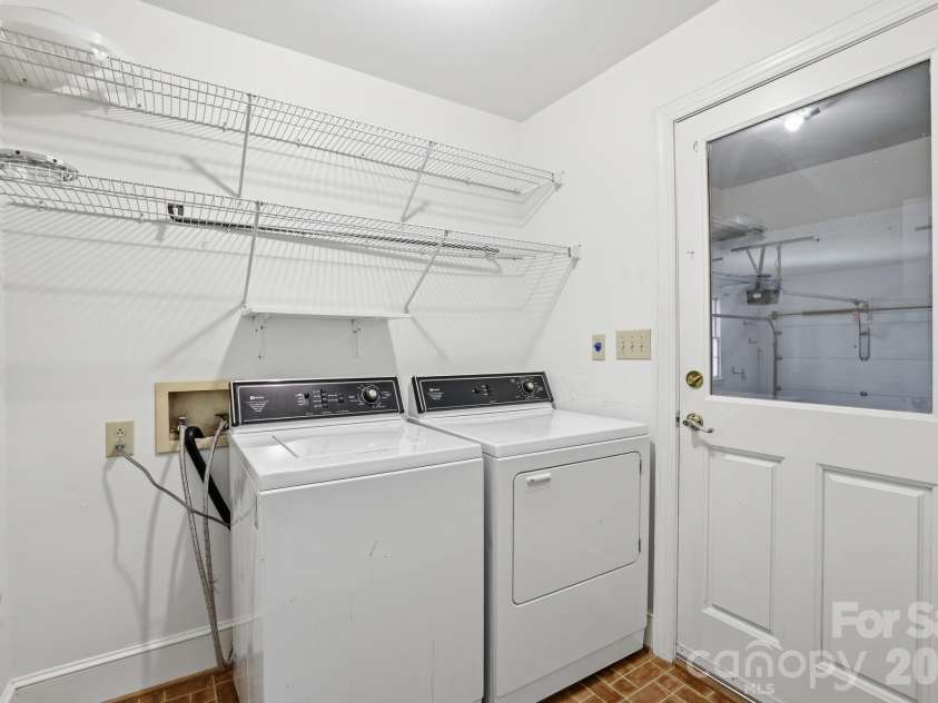 3325 Tilley Morris Road, Matthews, NC 28105.  MLS# CAR4372794, YatesRealty ID 19855. 