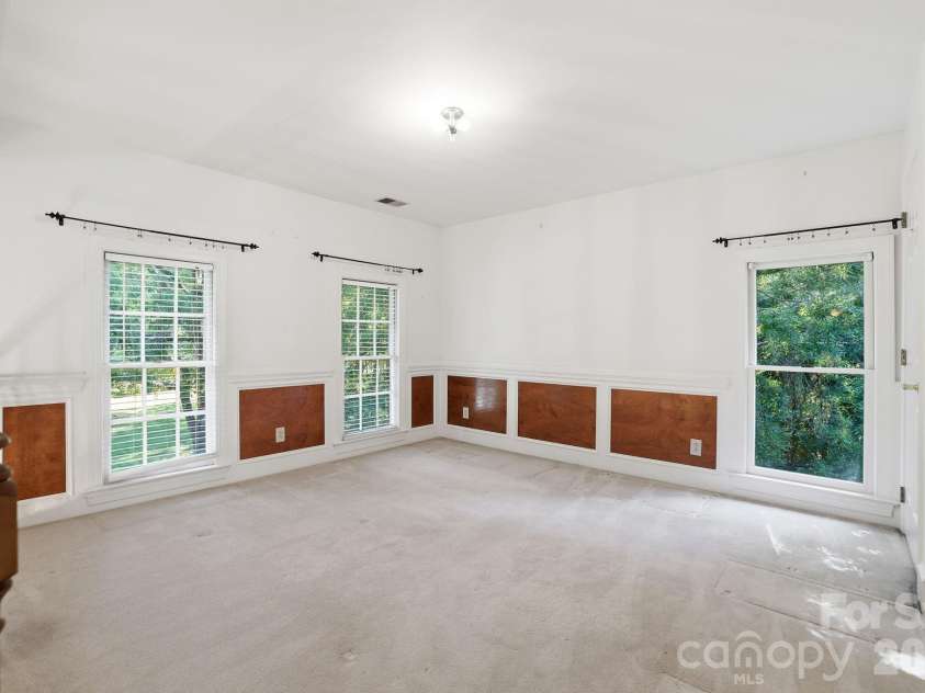 3325 Tilley Morris Road, Matthews, NC 28105.  MLS# CAR4372794, YatesRealty ID 19855. 