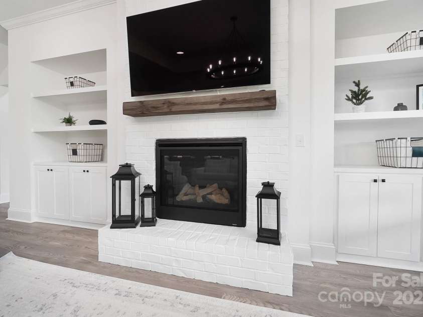 1005 Grand Oak Drive, Waxhaw, NC 28173.  MLS# CAR4253613, YatesRealty ID 19856. 