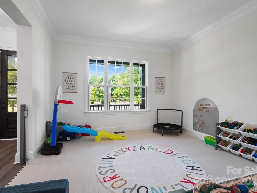 1005 Grand Oak Drive, Waxhaw, NC 28173.  MLS# CAR4253613, YatesRealty ID 19856. 