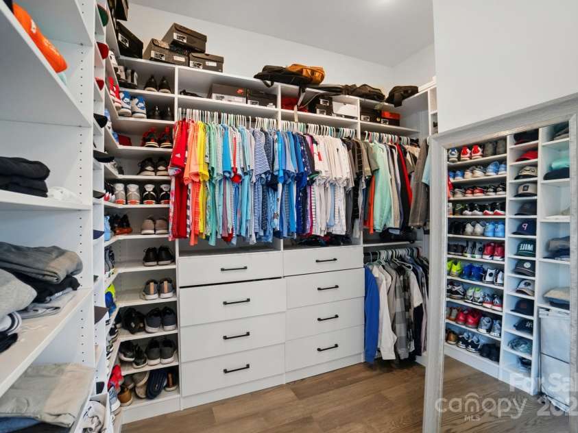 1005 Grand Oak Drive, Waxhaw, NC 28173.  MLS# CAR4253613, YatesRealty ID 19856. 