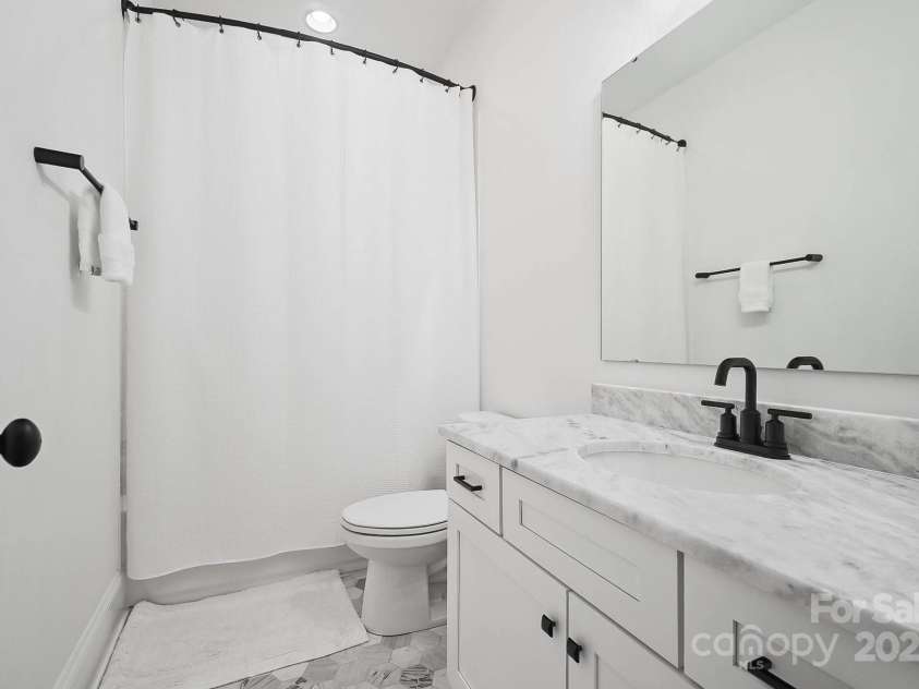 1005 Grand Oak Drive, Waxhaw, NC 28173.  MLS# CAR4253613, YatesRealty ID 19856. 