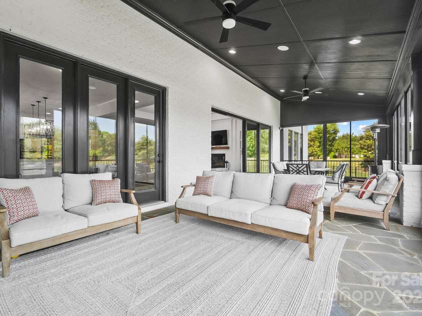 1005 Grand Oak Drive, Waxhaw, NC 28173.  MLS# CAR4253613, YatesRealty ID 19856. 