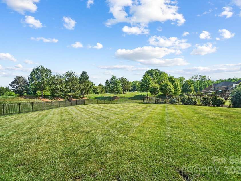 1005 Grand Oak Drive, Waxhaw, NC 28173.  MLS# CAR4253613, YatesRealty ID 19856. 