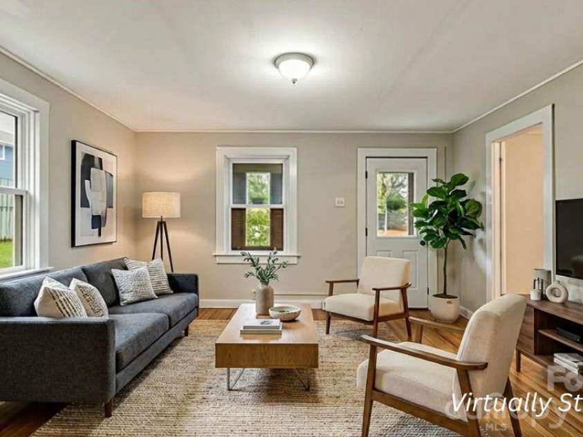222 Glendale Avenue, Asheville, NC 28803.  MLS# CAR4307469, YatesRealty ID 19856. 