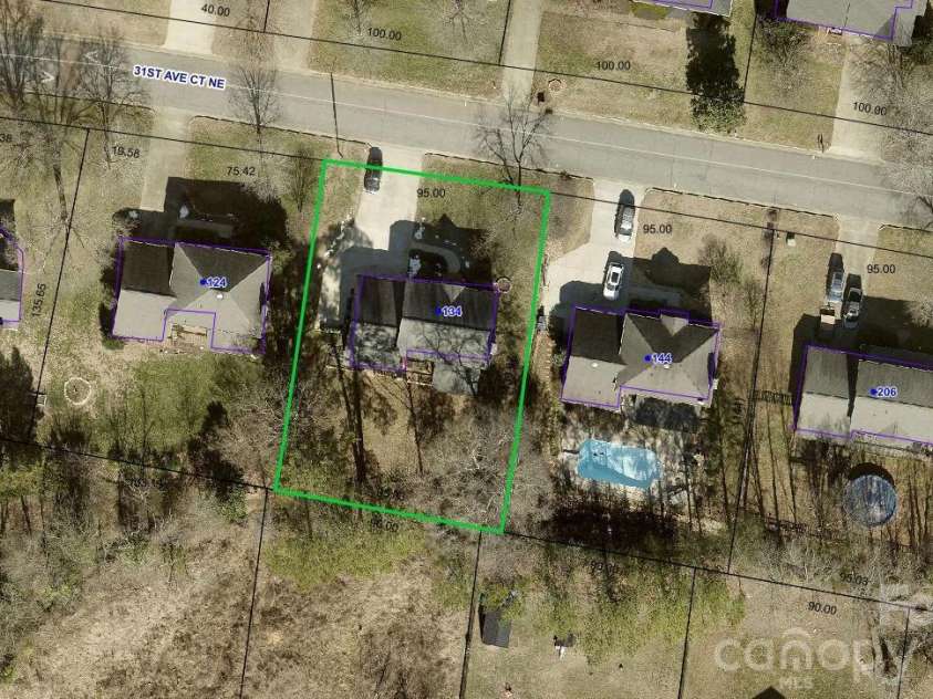 134 31st Avenue Court, Hickory, NC 28601.  MLS# CAR4369505, YatesRealty ID 19858. 