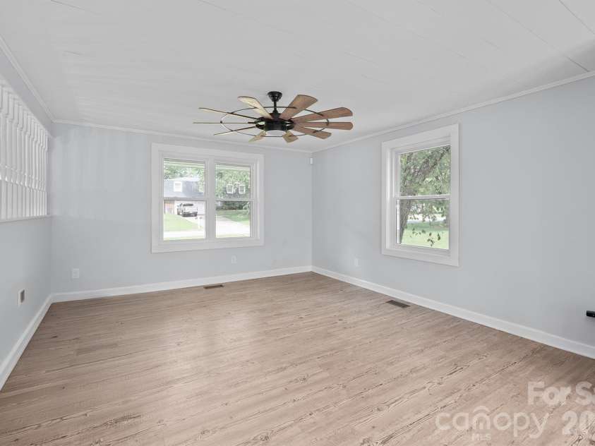 2310 24th Avenue, Hickory, NC 28601.  MLS# CAR4293562, YatesRealty ID 1986. Living room area